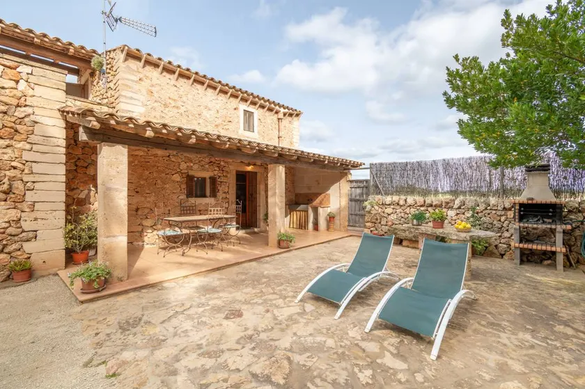 Country house very close to one of the most beautiful beaches of Mallorca - Image 1