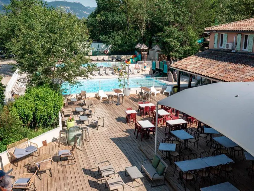 Tent with heated pool - Image 1