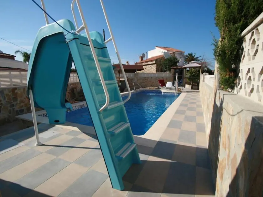 Fully equipped lovely apartment with jacuzzi, pool & barbecue | Dogs allowed - Image 1