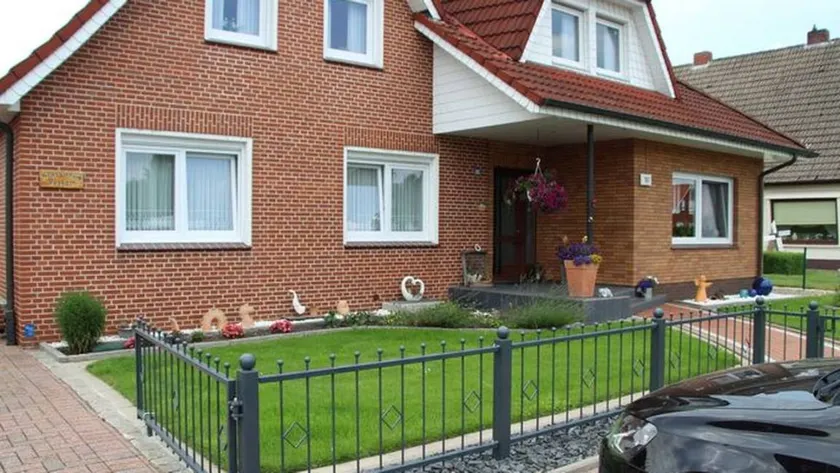 Apartment mit Terrasse, Garten und Pool - Image 1