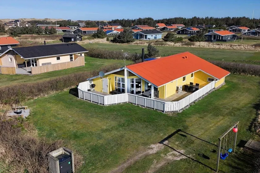Holiday home with terrace, BBQ & sauna - Image 1