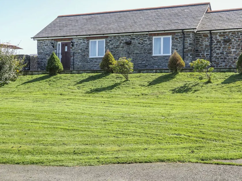 Family-oriented cottage with garden & terrace | Pet-friendly - Image 1