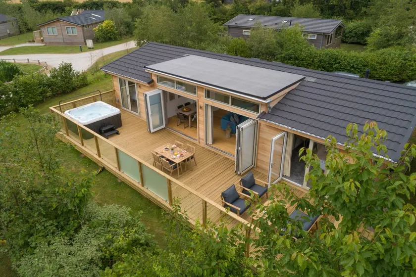 Familienorientiertes Landhaus mit Whirlpool und Garten - Image 1