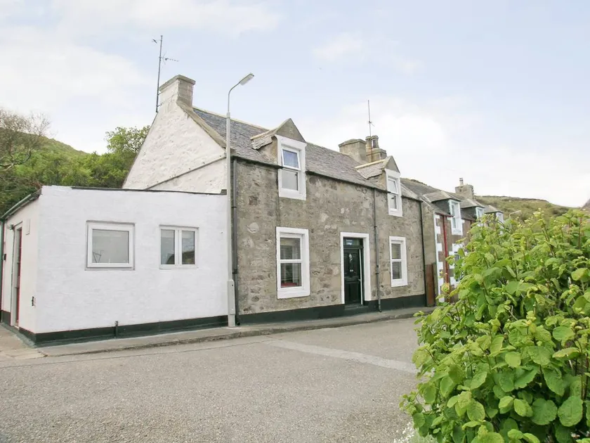 Cottage | Beach view - Image 1