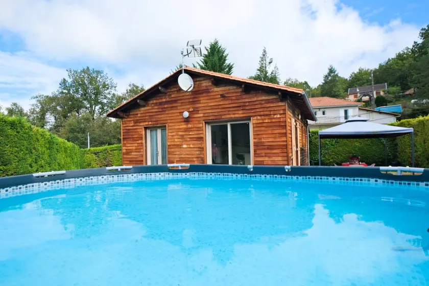 House with barbeque, terrace & pool - Image 1