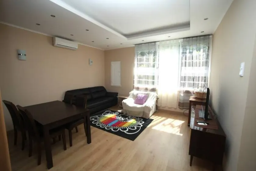 Appartamento con 3 camere da letto per 6 persone - Image 1
