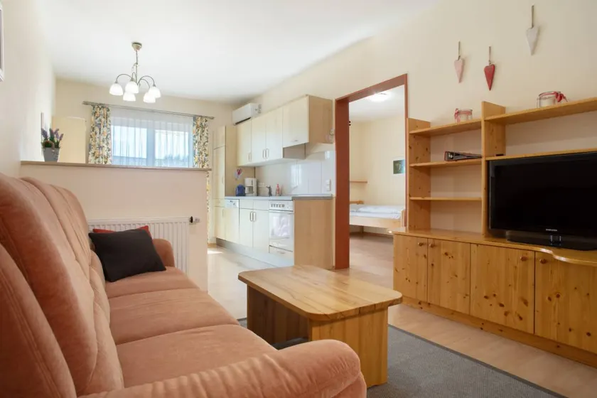 Familienorientierte Wohnung mit Sauna, beheiztem Pool und Grill | Gartenblick - Image 1