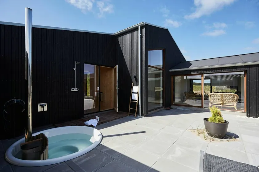 Charming house with sauna, garden & barbecue | Next to the beach - Image 1