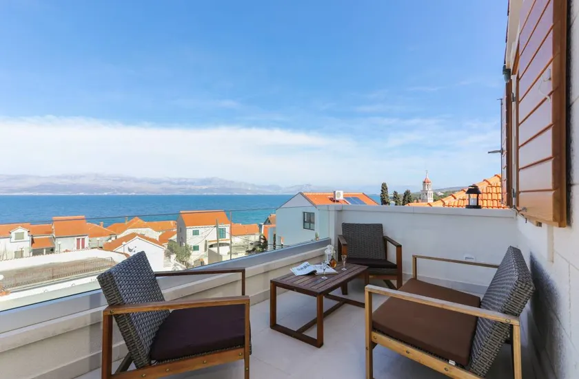 Holiday apartment with terrace | Water view - Image 1