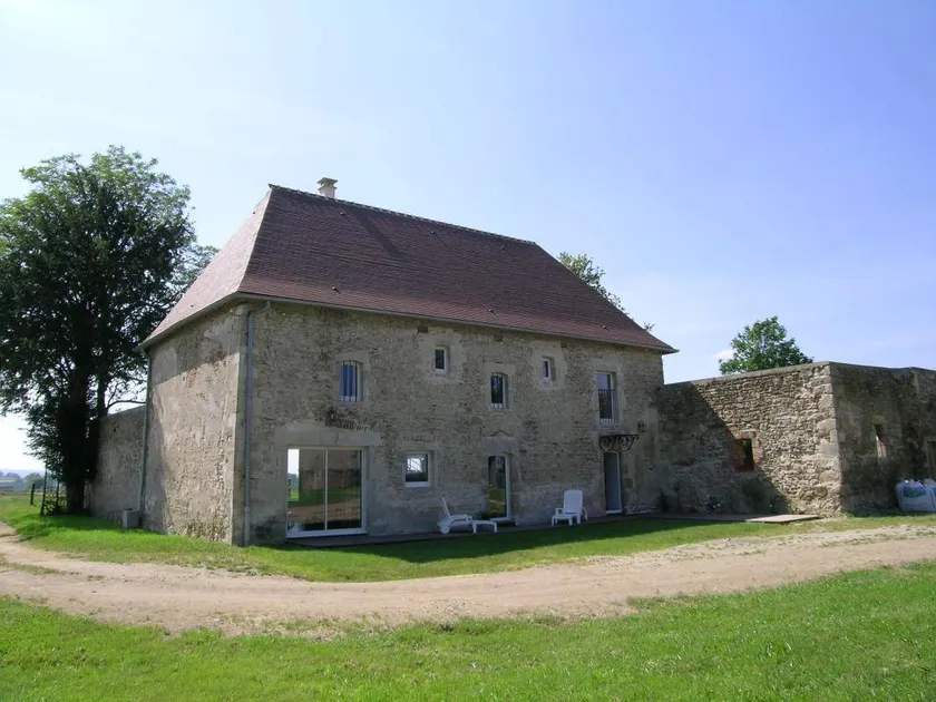 Gite with BBQ, garden & terrace - Image 1