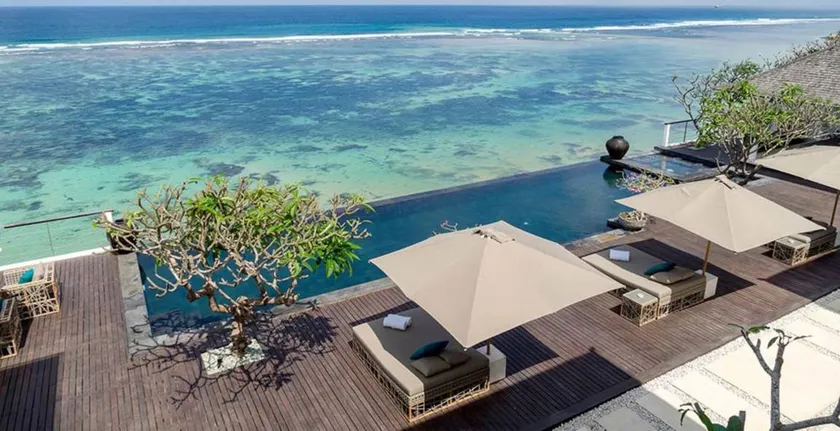 Child-friendly villa with sauna, BBQ & private pool | Next to the beach - Image 1