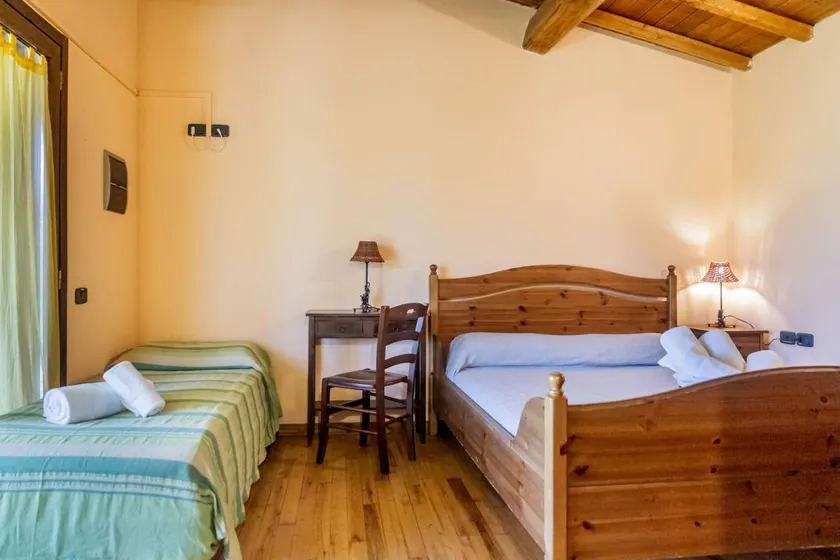 Room 'Libeccio' with Shared Pool and Air Conditioning - Image 1