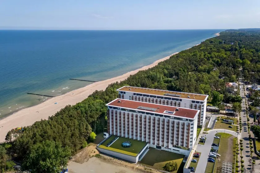 Apartment with garden, sauna & pool | Sea view - Image 1