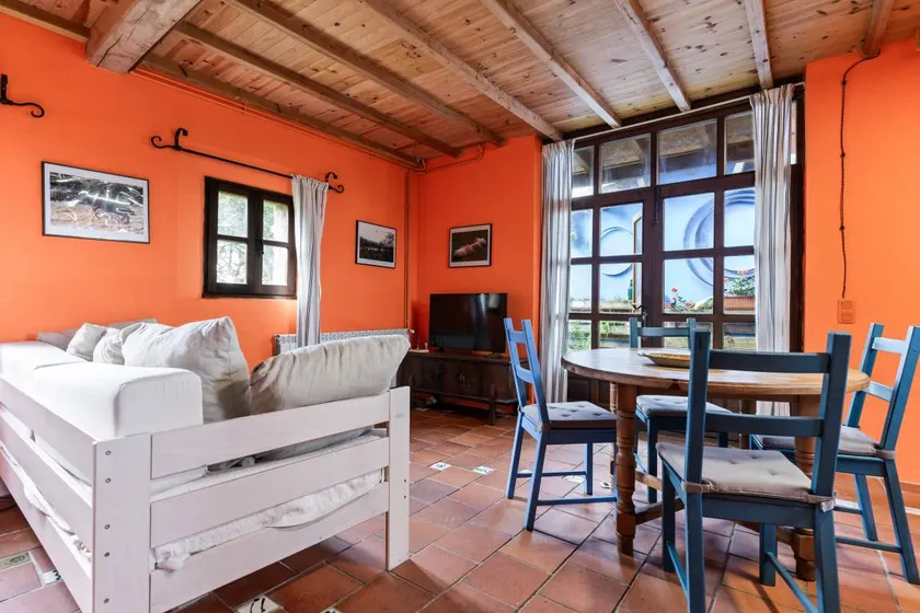 Child-friendly nice holiday home with terrace, BBQ & garden | Garden view | Good for workation | Pet-friendly - Image 1