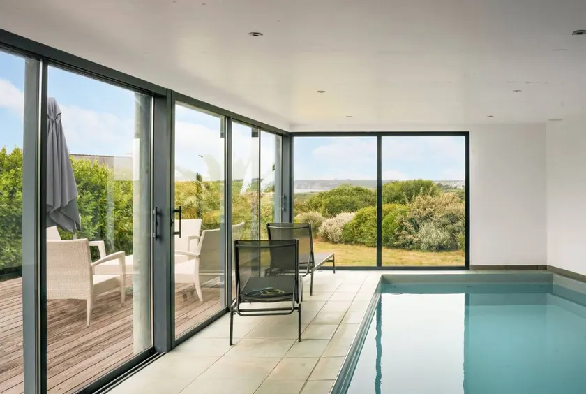 House with terrace, BBQ & private pool - Image 1