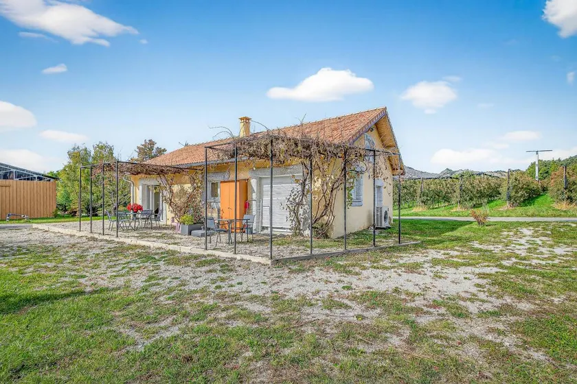 Cottage with terrace & barbecue | Mountain view - Image 1