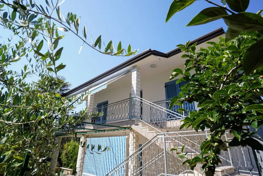Apartamento vacacional | Vistas al jardín - Image 1