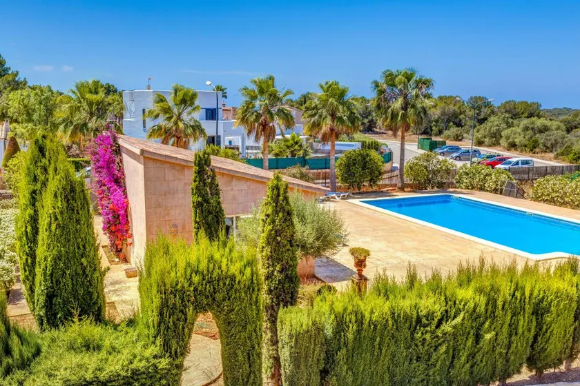 Holiday home with terrace, pool & garden | Garden view - Image 1