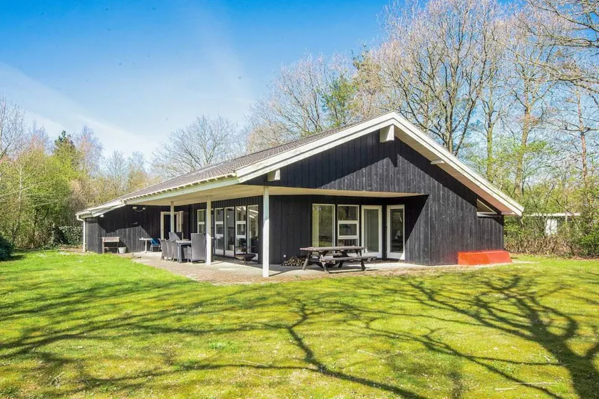 Holiday home with sauna, terrace & barbeque - Image 1