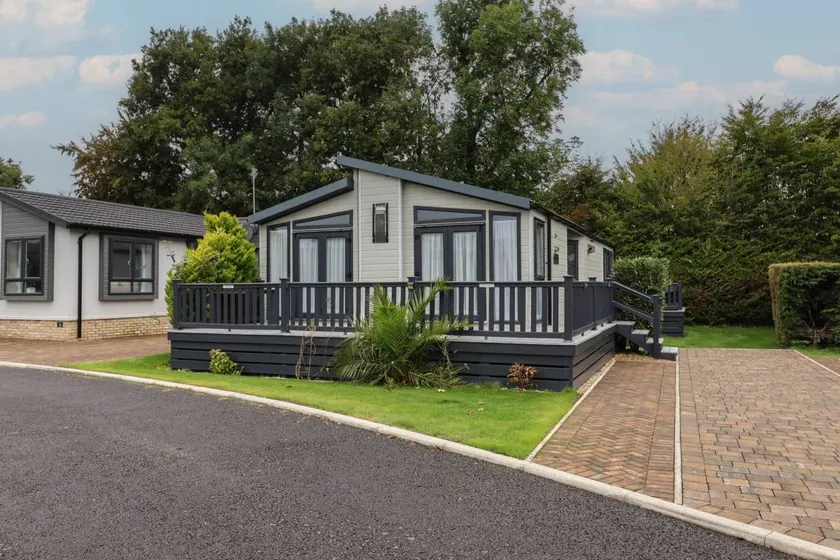 Fully equipped cottage with garden | Dogs allowed - Image 1