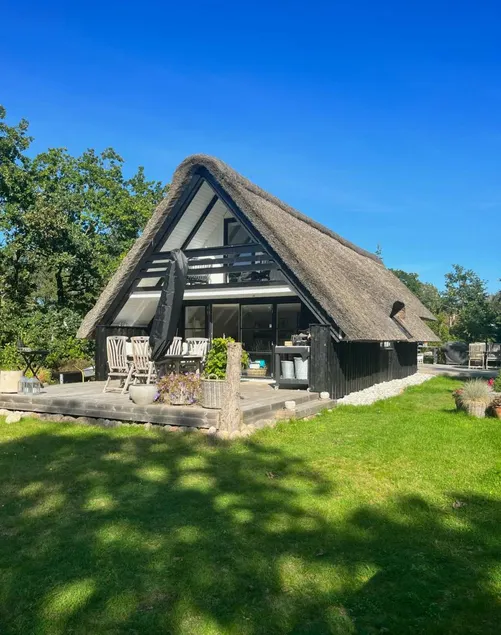 Thatched roof house near Boeslum Beach - Image 1