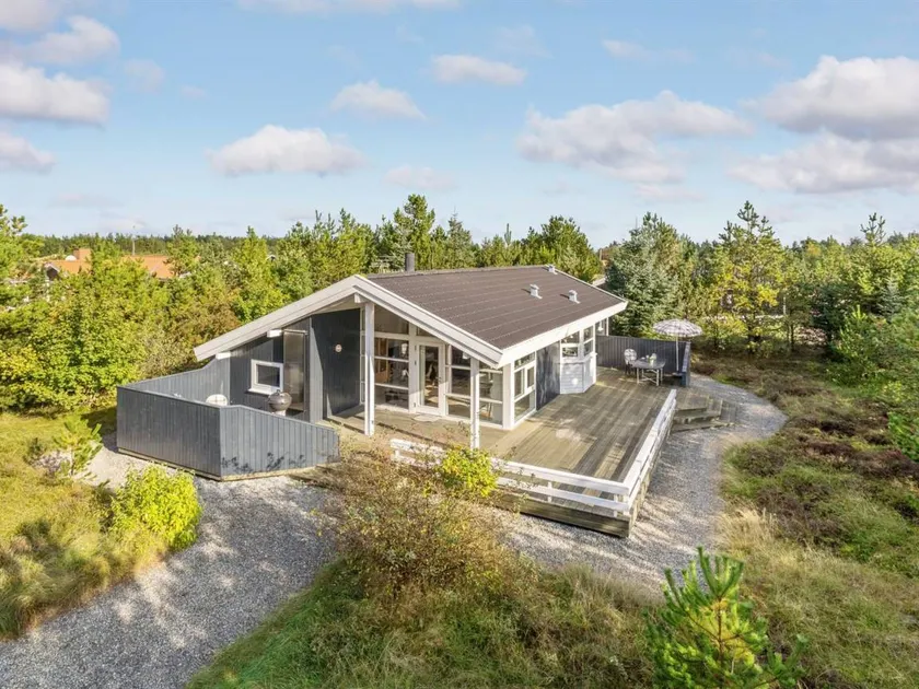 Holiday Home Alethe 1km from the sea by Interhome - Image 1