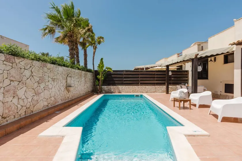 Villa con piscina, terraza y barbacoa | Vistas al mar | Adaptada para teletrabajar | Admite perro - Image 1