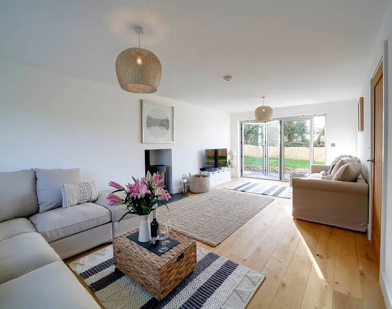 Family-friendly charming cottage with garden & BBQ | Pets allowed - Image 1