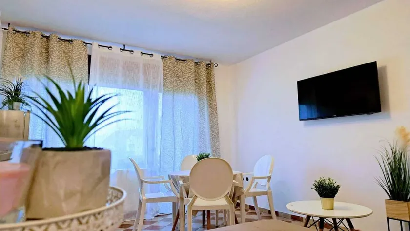 Wohnung mit Pool und Grill - Image 1