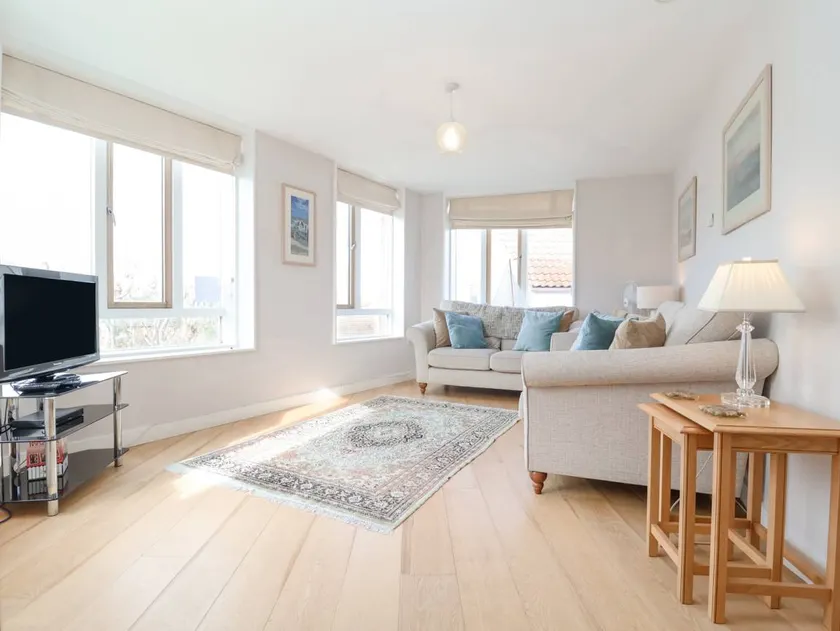 Family-oriented cottage | Next to the beach | Pets allowed - Image 1