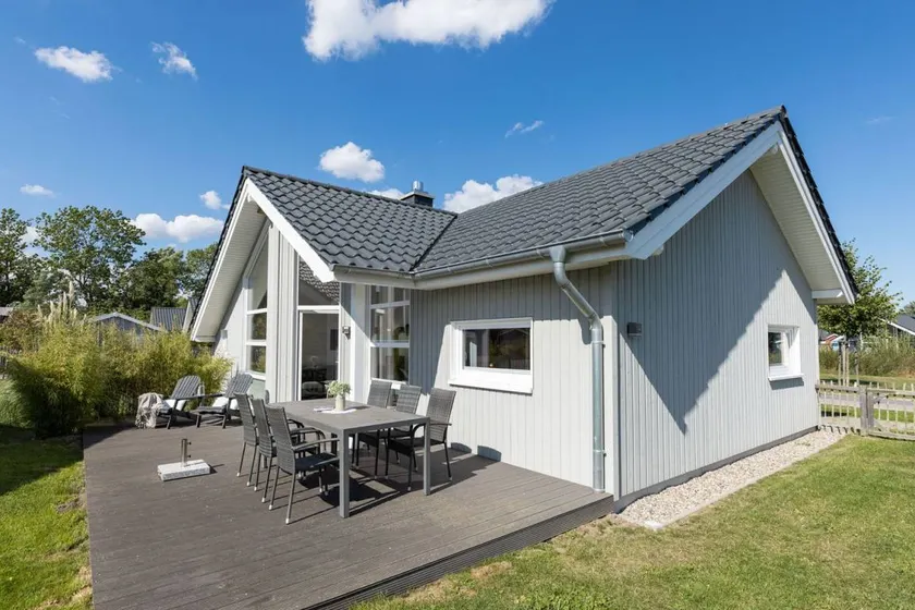 Ferienhaus "Sansibay" in Schönberg-Holm: Sauna, Kamin, 650 m Strand, Strandkorb - Image 1