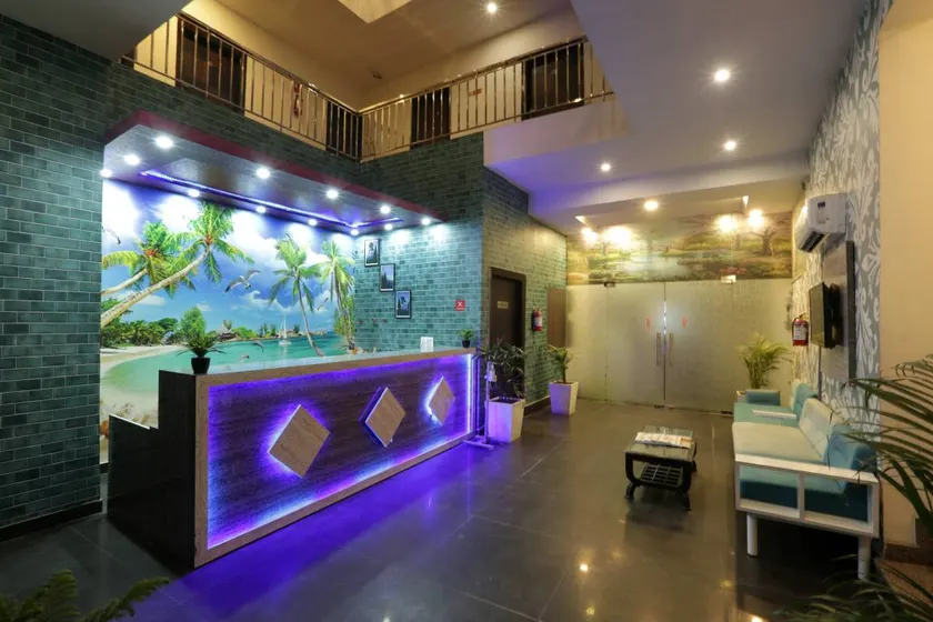 Hotel Sky View - Image 1