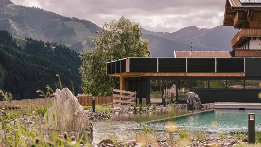 Holiday apartment with sauna, pool & barbeque - Image 1