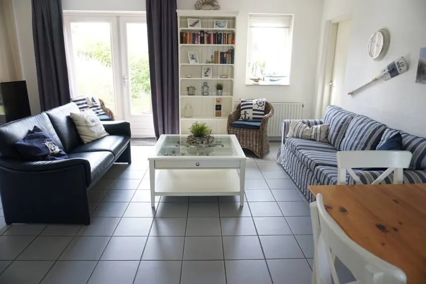 Beautiful Holiday Home With Garden - Image 1