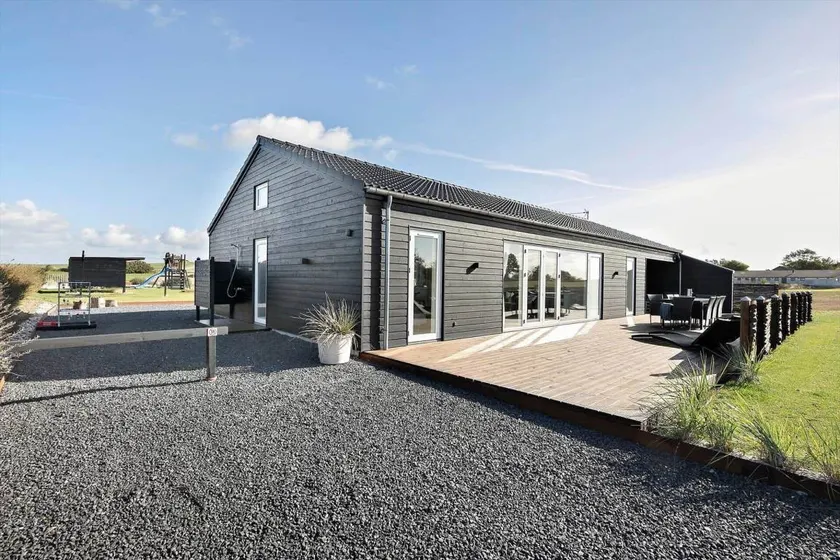 Fully equipped house with terrace & BBQ | Sea view | Pet-friendly - Image 1