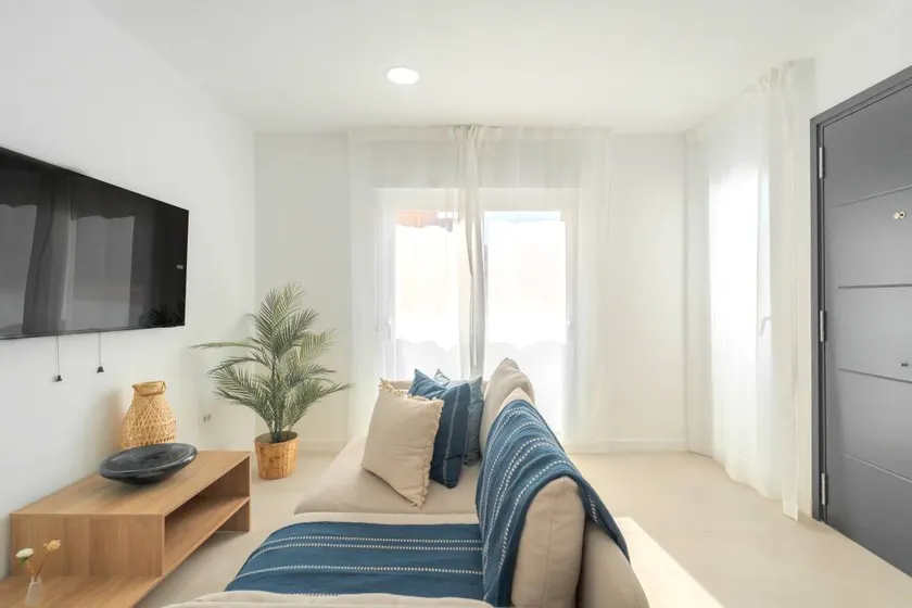 Holiday apartment with terrace | Perfect for remote work - Image 1
