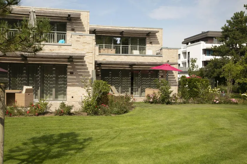 Appartamento accogliente e familiare con piscina, giardino e terrazza | Vista sul giardino | Adatto per il telelavoro - Image 1