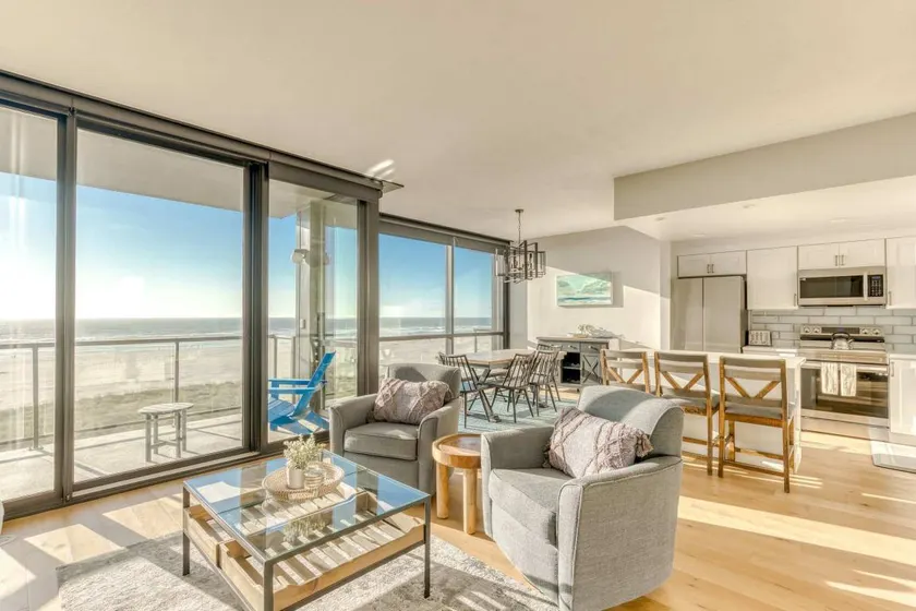 Family-friendly house with sauna, pool & garden | Mountain view | Close to the beach - Image 1