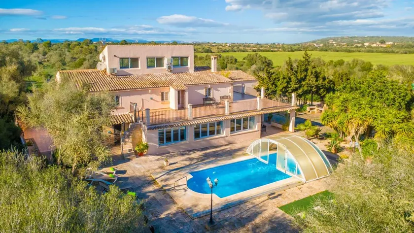 Children-friendly lovely villa with garden, terrace & BBQ - Image 1