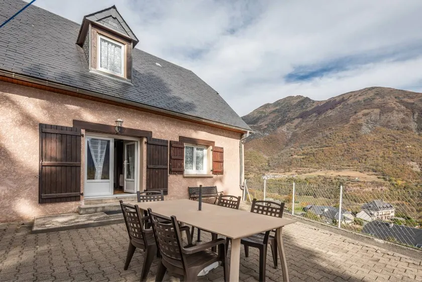 Fantastica casa con terrazza, barbecue e giardino | Vista sul giardino | Ammette cani - Image 1