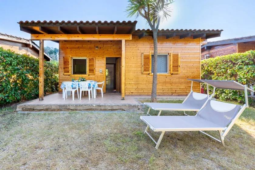 Bungalow avec terrasse, barbecue et jardin | Vue jardin - Image 1