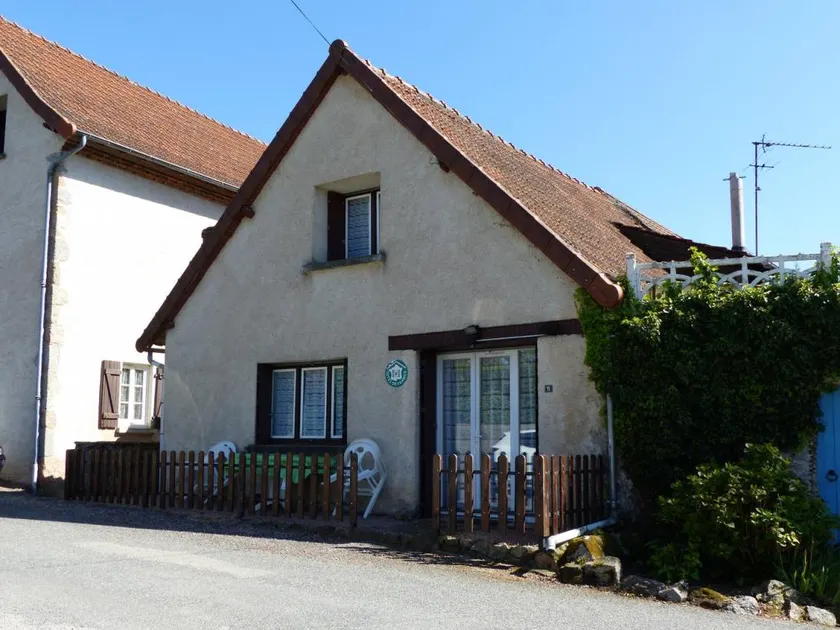 Gite with terrace, garden & barbeque - Image 1