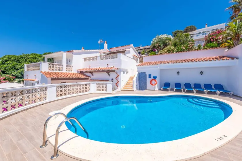 Villa with terrace, barbecue & private pool | Sea view - Image 1