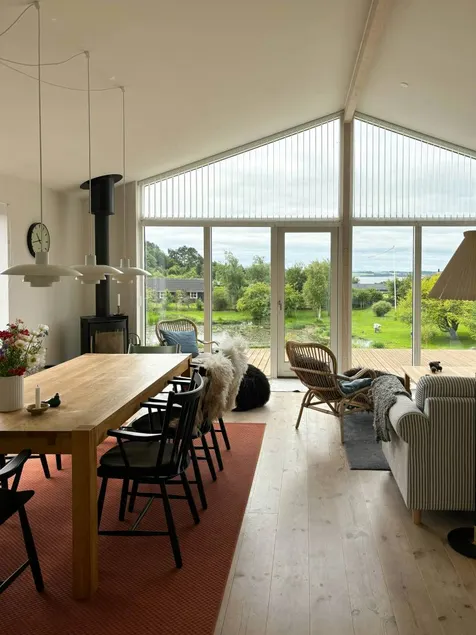 Family-oriented pleasant holiday home with terrace, garden & barbecue | Sea view | Good for workation | Pets allowed - Image 1