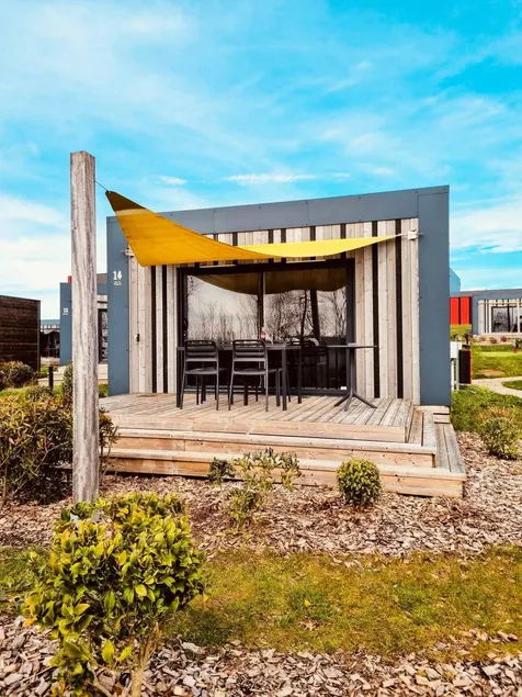 Mobile home with sauna, BBQ & terrace - Image 1