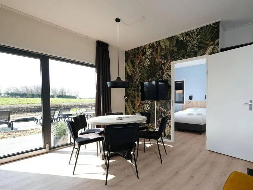 Charmant hébergement avec jardin, piscine privée et barbecue - Image 1