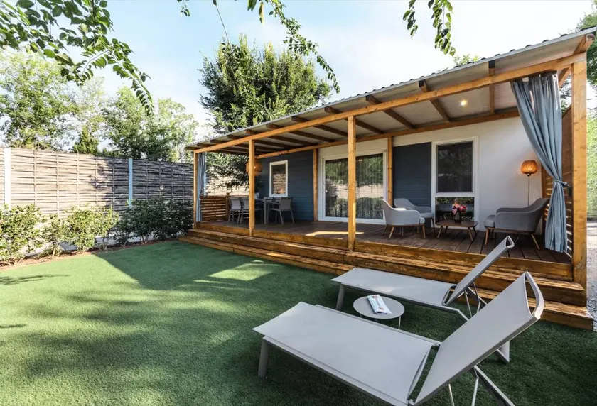 Mobil-home avec barbecue, jardin et terrasse - Image 1