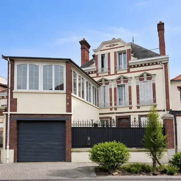 Children-friendly house with garden, terrace & barbeque | City view | Good for workation | Dogs allowed - Image 1