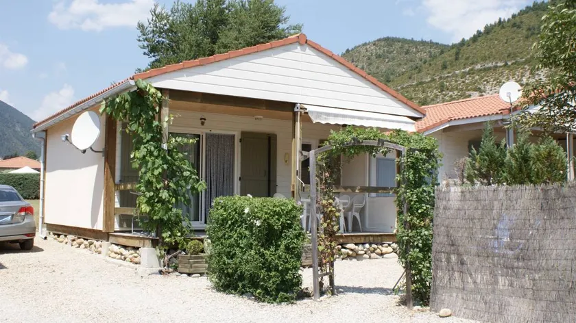 Family-oriented wonderful holiday home with pool | Mountain view - Image 1