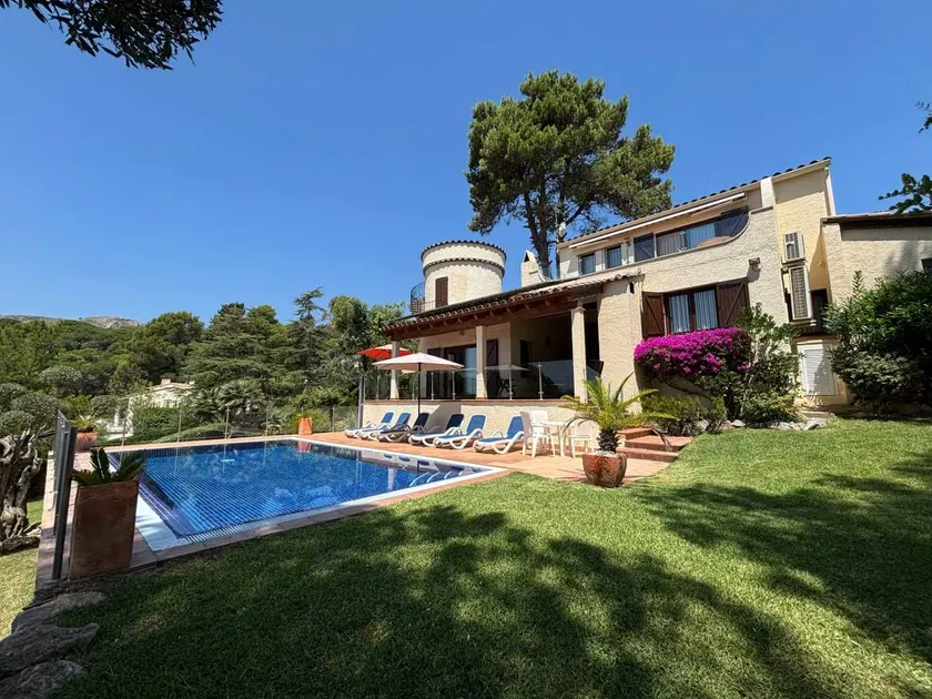 Villa 'Estrella' with Mountain View, Wi-Fi and Air Conditioning - Image 1